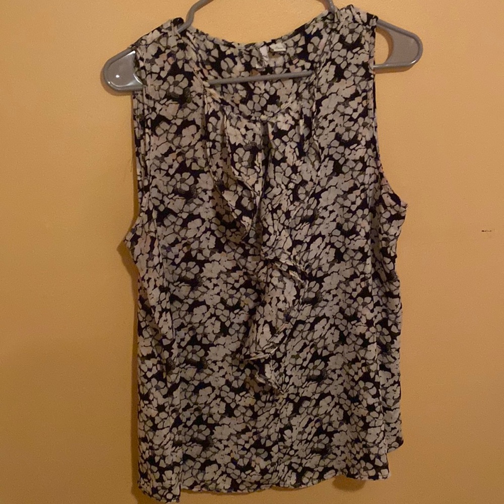 Sleeveless floral top